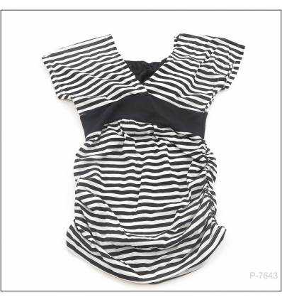 Kaos Cewek Bergaris Lengan Pendek It's Me